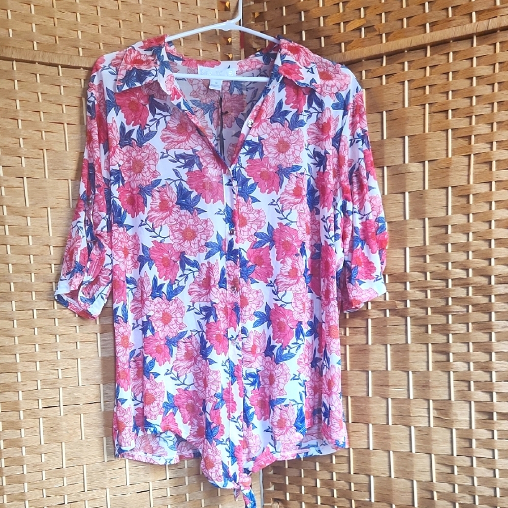 SO IT IS, Vibrant Summer Spring Vacation, Floral Pink Breathable Lightweight Top